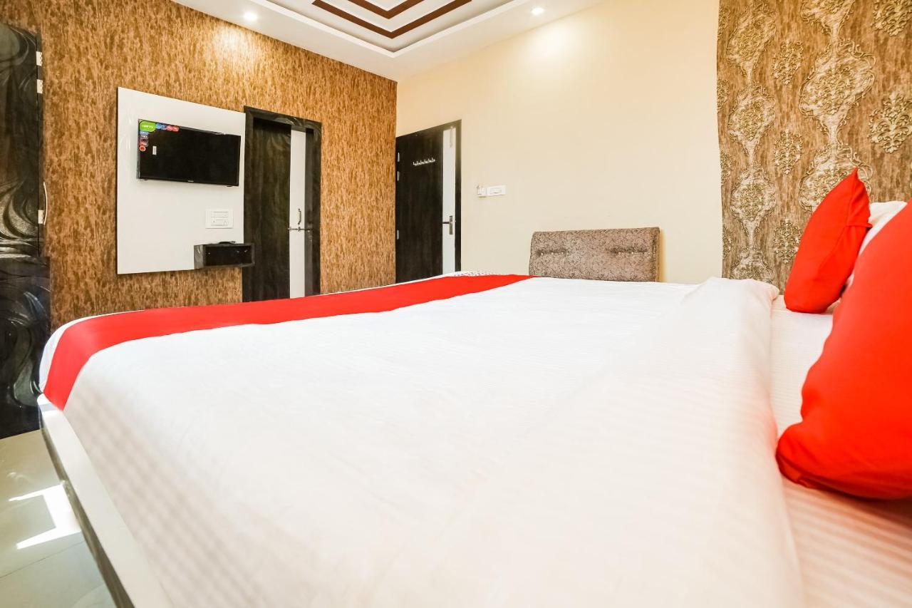 Oyo 41923 Prema Kunj Resort Jhānsi Eksteriør bilde