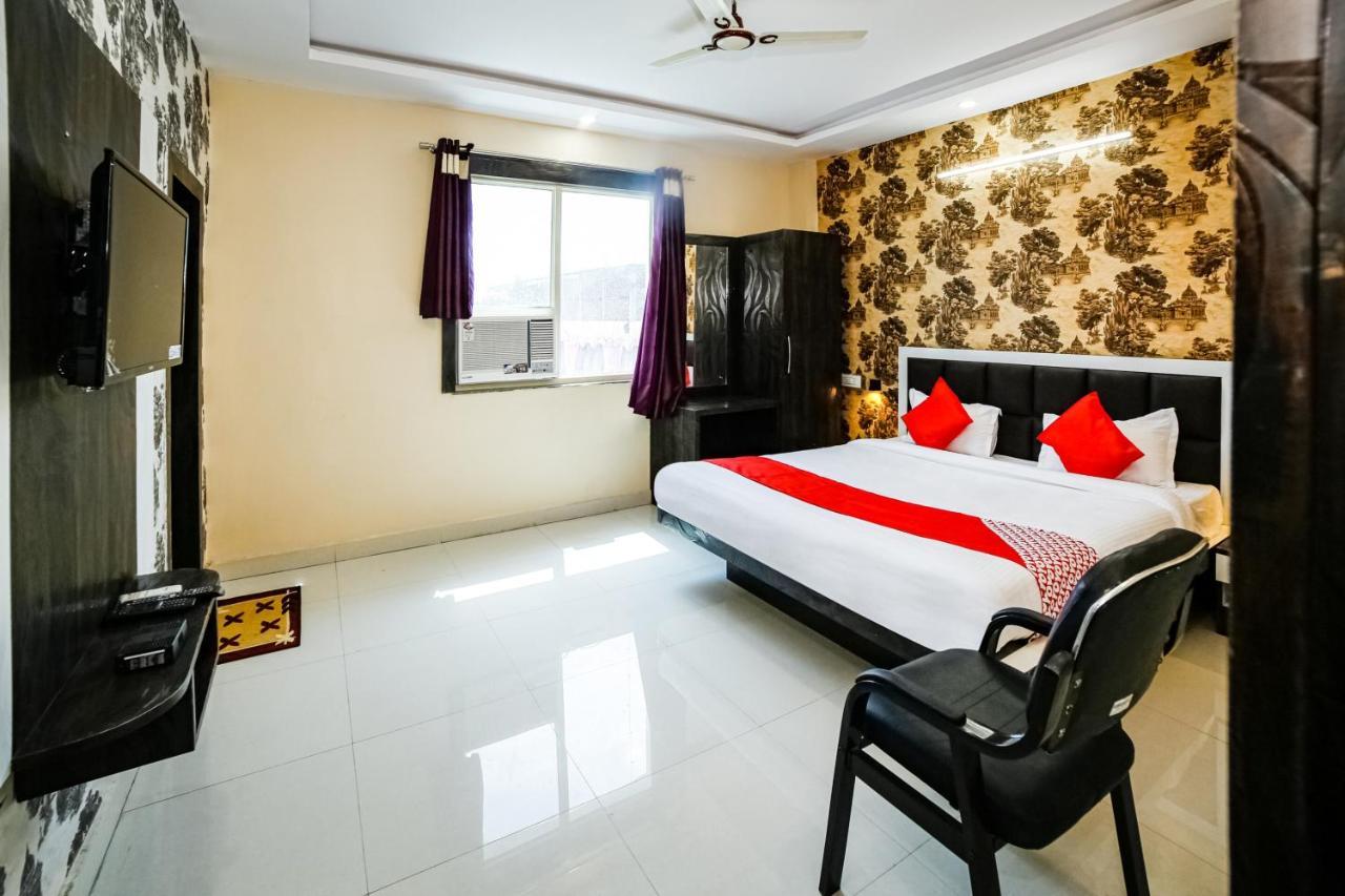 Oyo 41923 Prema Kunj Resort Jhānsi Eksteriør bilde