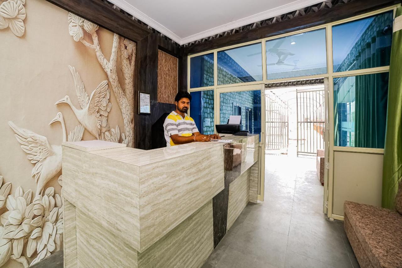 Oyo 41923 Prema Kunj Resort Jhānsi Eksteriør bilde