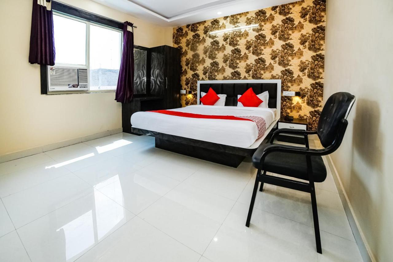 Oyo 41923 Prema Kunj Resort Jhānsi Eksteriør bilde