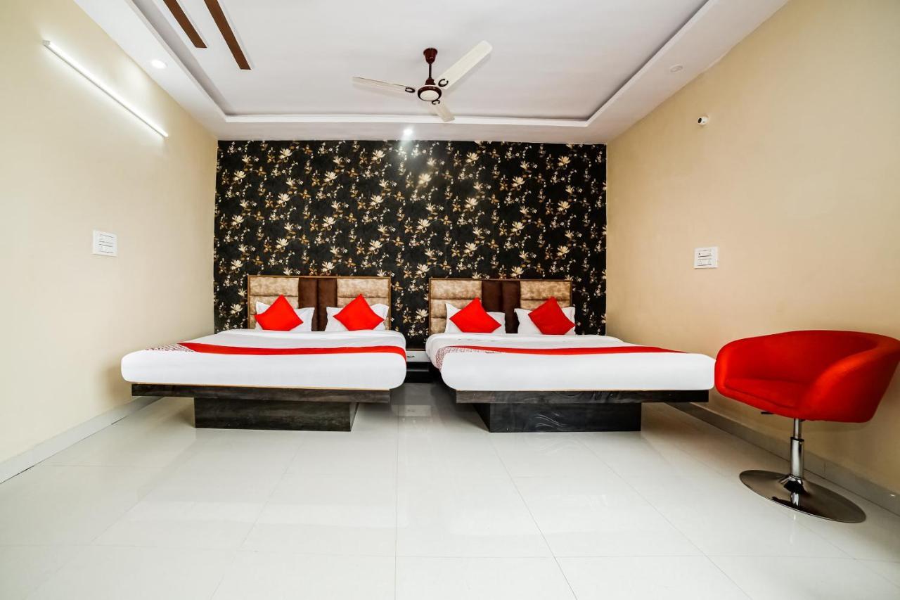 Oyo 41923 Prema Kunj Resort Jhānsi Eksteriør bilde